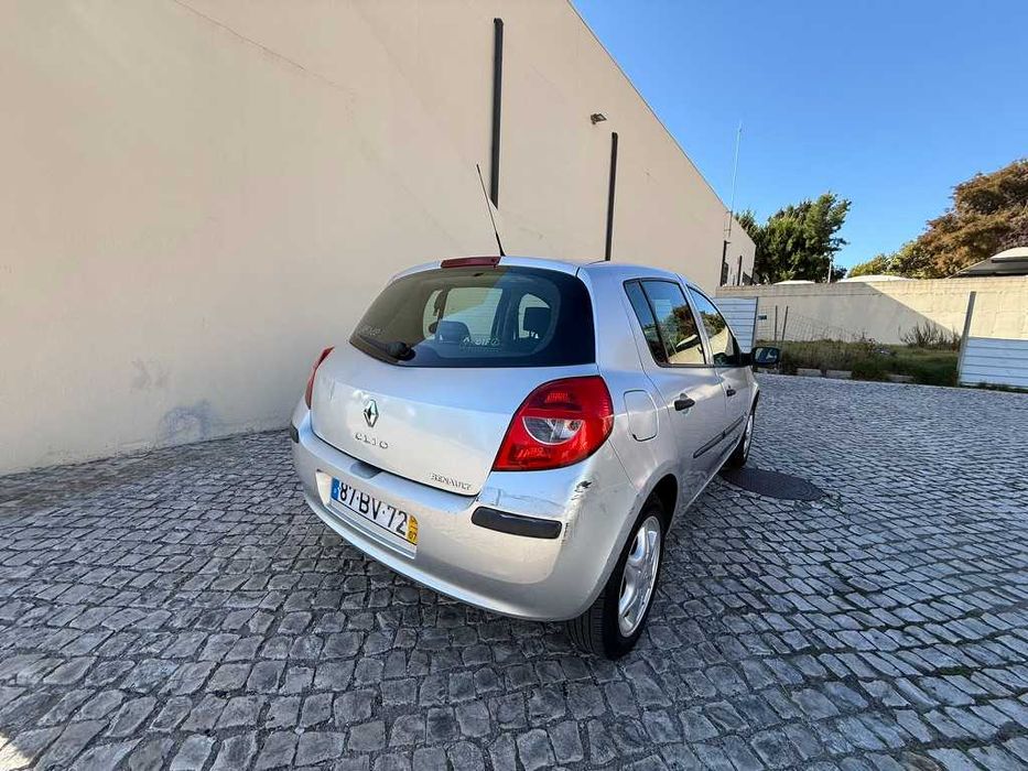 Renault Clio III 1.2 16V