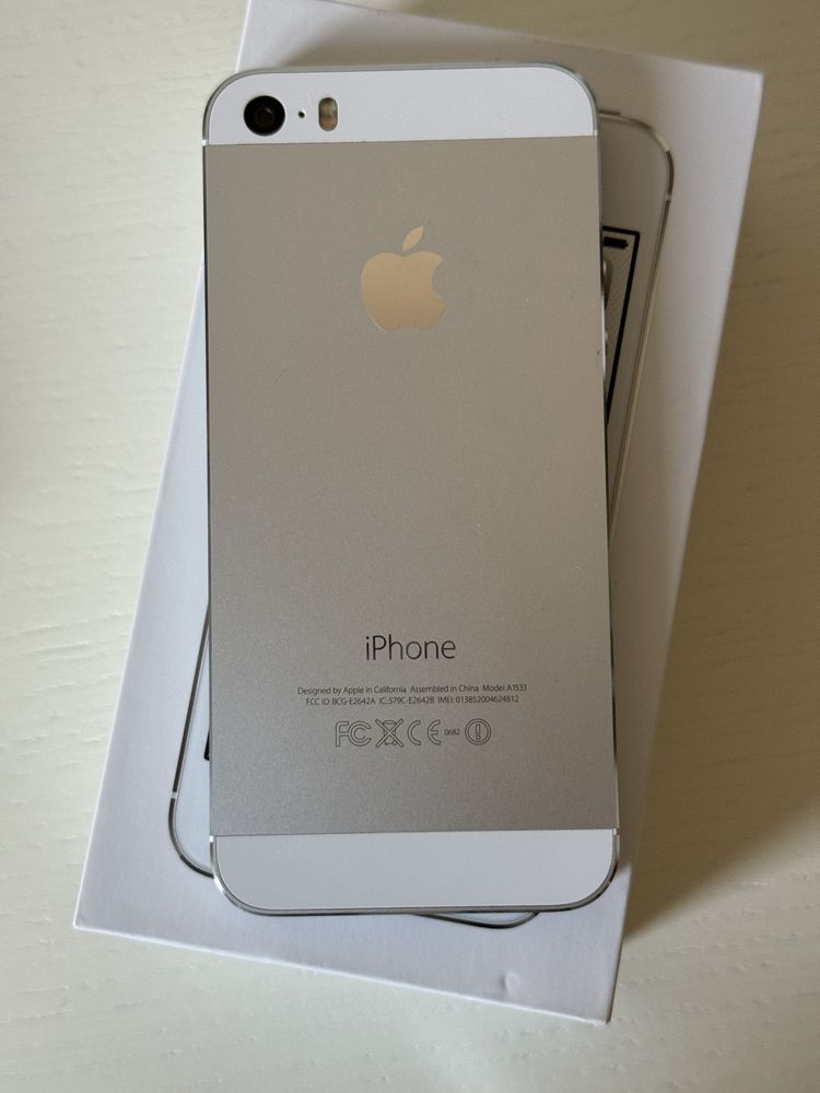 iPhone 5S 64Gb робочий