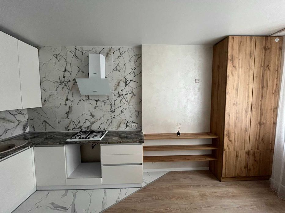 1к, АГОРА, супер ремонт і поверх  ще є мінімальне оформлення