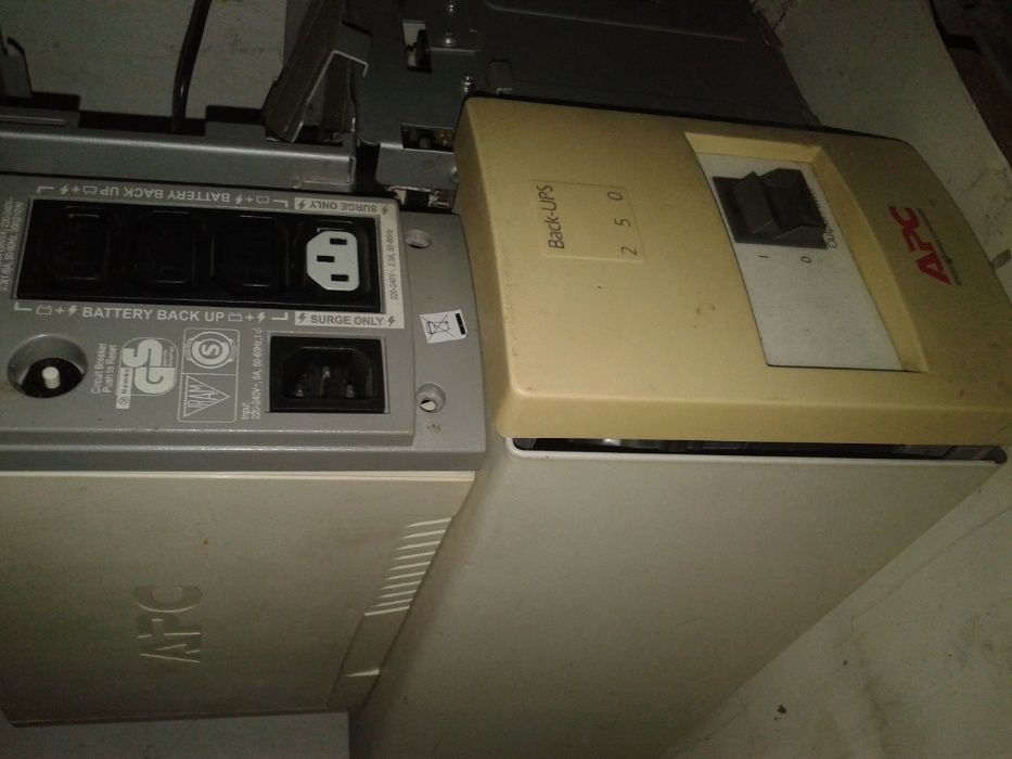 UPS УПС Источник беcперебойного питания