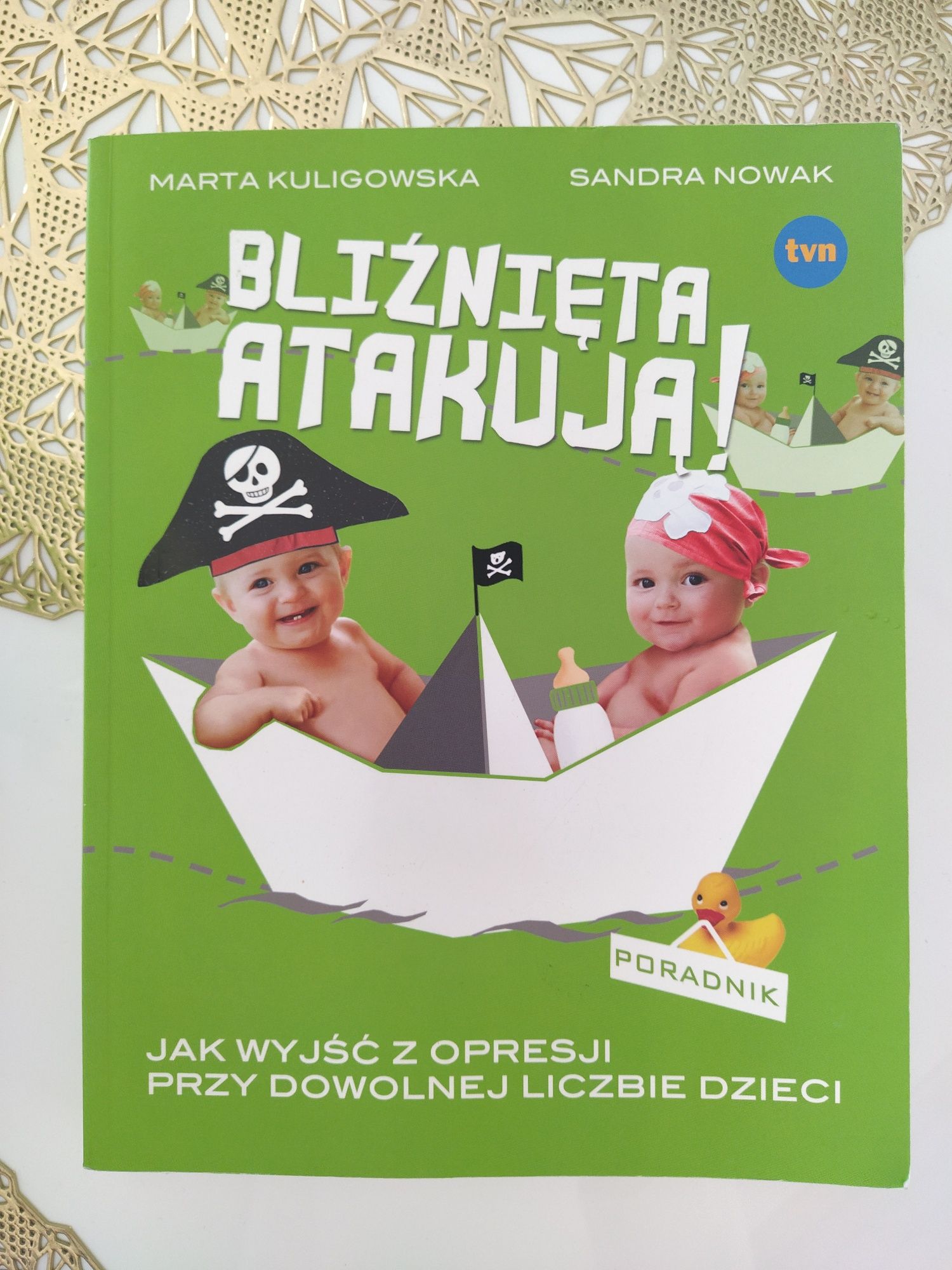 Bliźnięta atakują książka