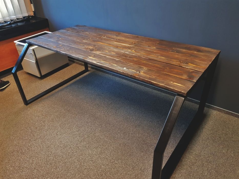Duże biurko drewno i stal, wyjątkowy design