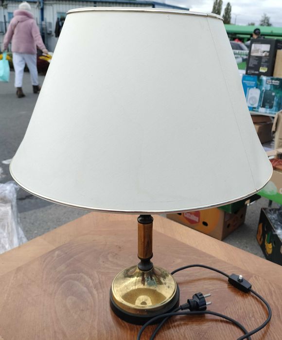 stara lampa stołowa nr 1