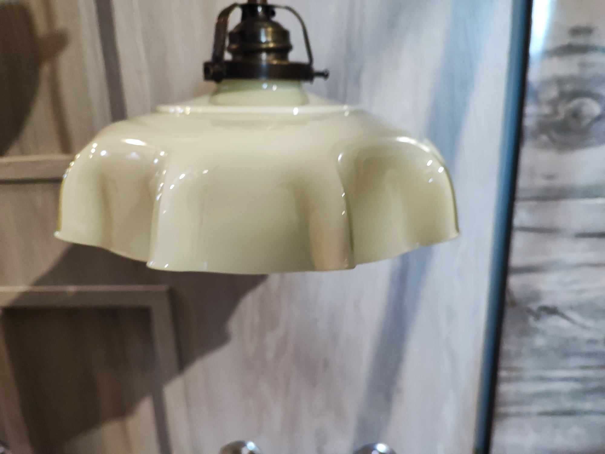 Przedwojenna lampa z przeciwwaga porcelanowa