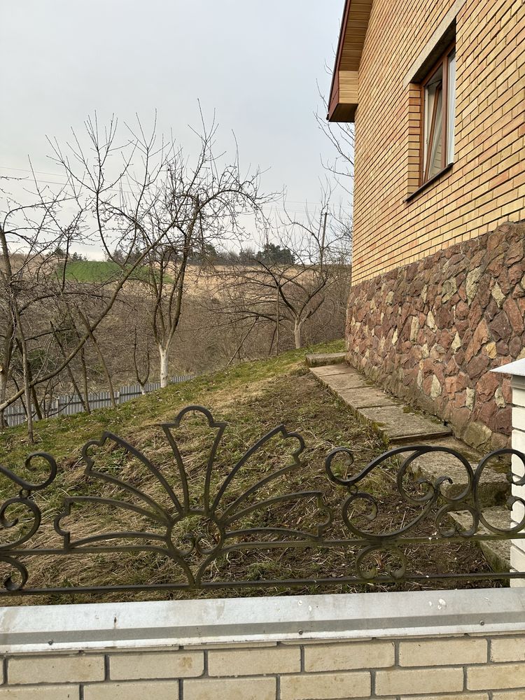 Продаж будинок з земельною ділянкою с.Подусів Перемишлянський район