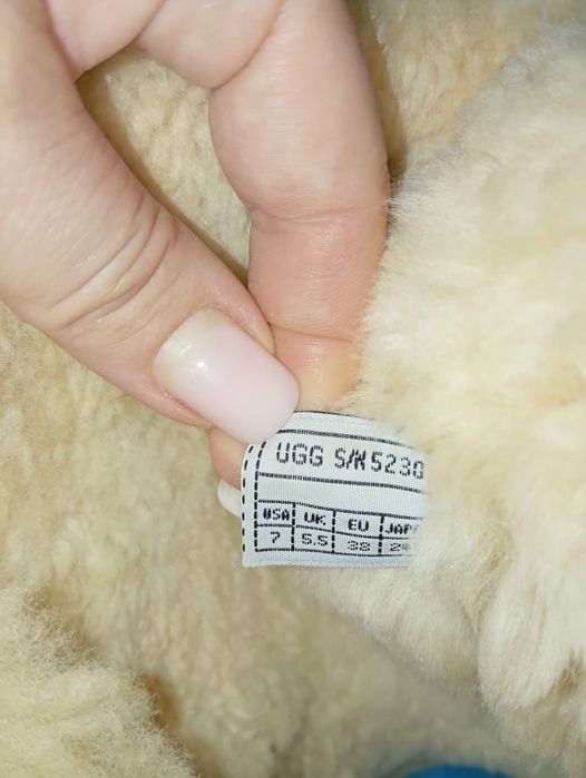 UGG caпоги.    .