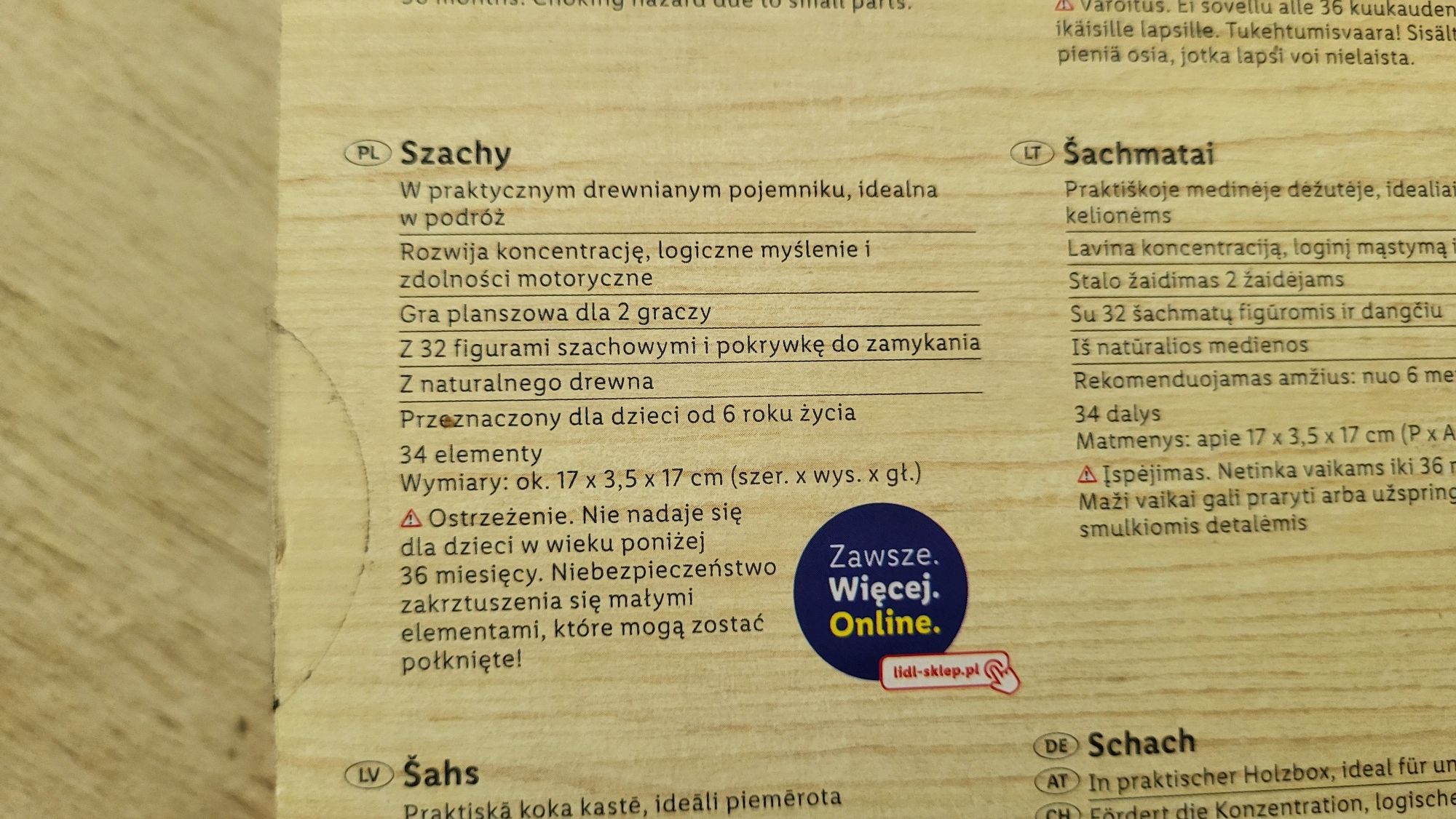 Nowe drewniane szachy Playtive w drewnianym pudełku, na podróż