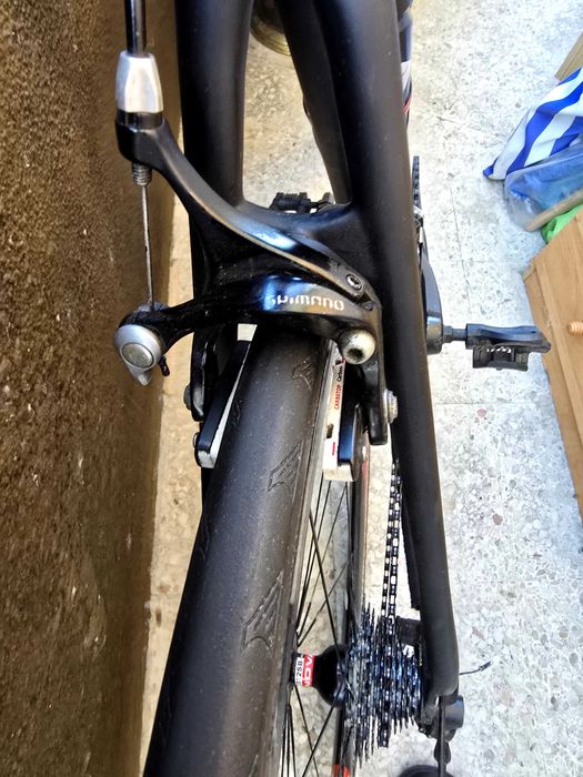 Bicicleta de estrada em carbono