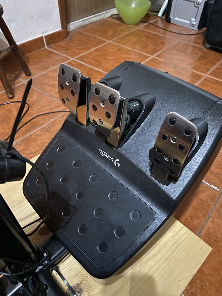 Vendo G29 com mod F1 + Playseat evolution