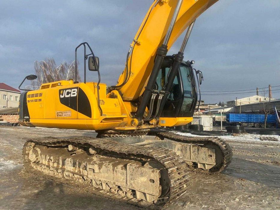 Ескаватор JCB 330