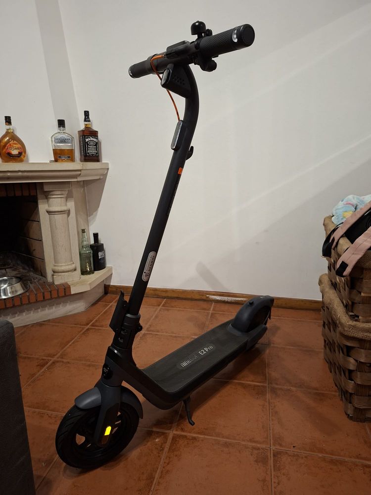 Segway ninebot kickscooter E2 pro E