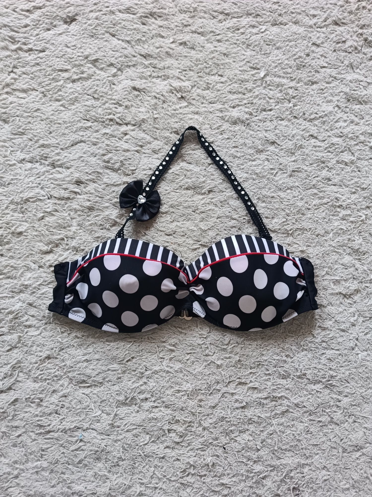 Góra od bikini stroju kąpielowego 75B