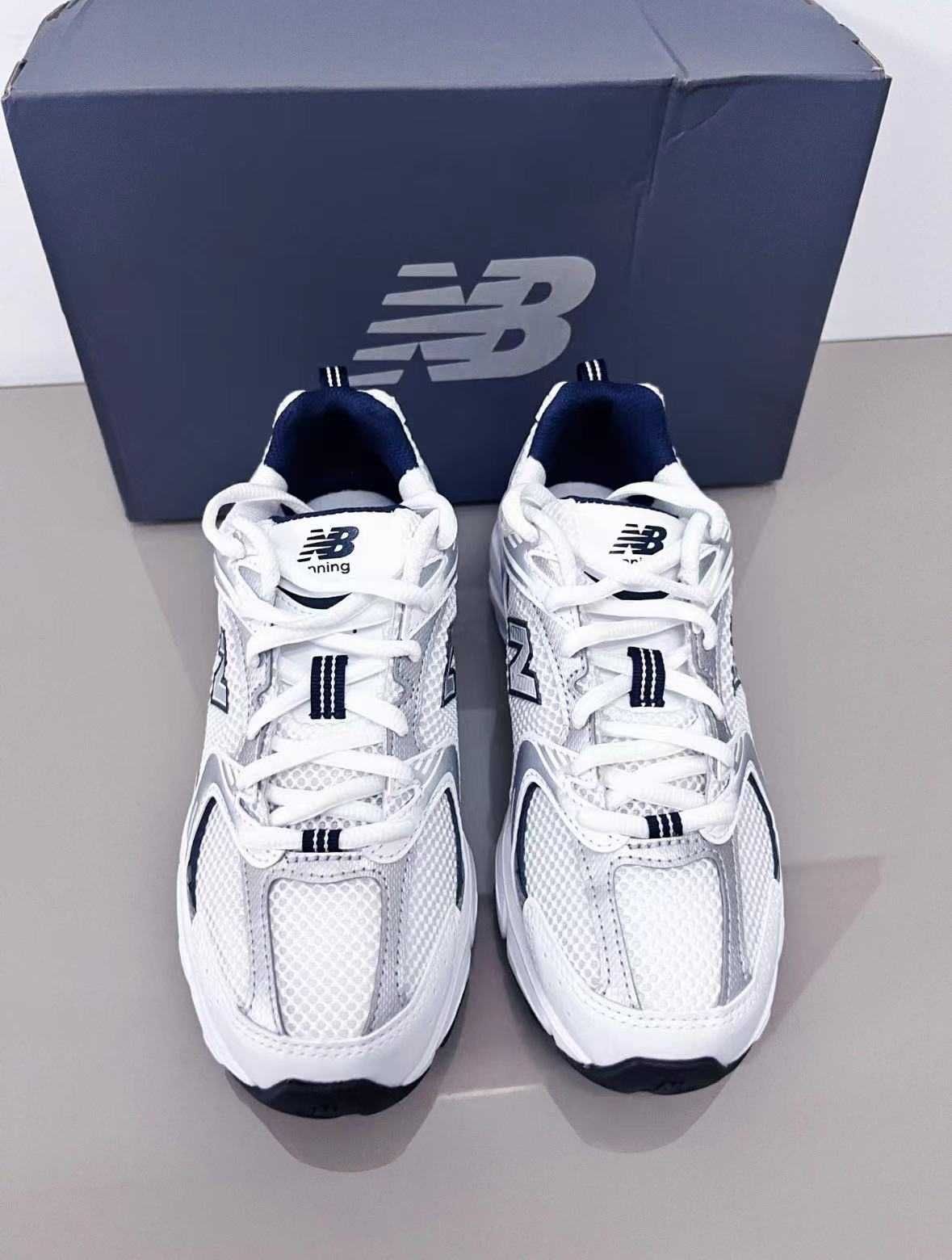 buty NewBalance530WhiteSilverNavy Espadryle R.38