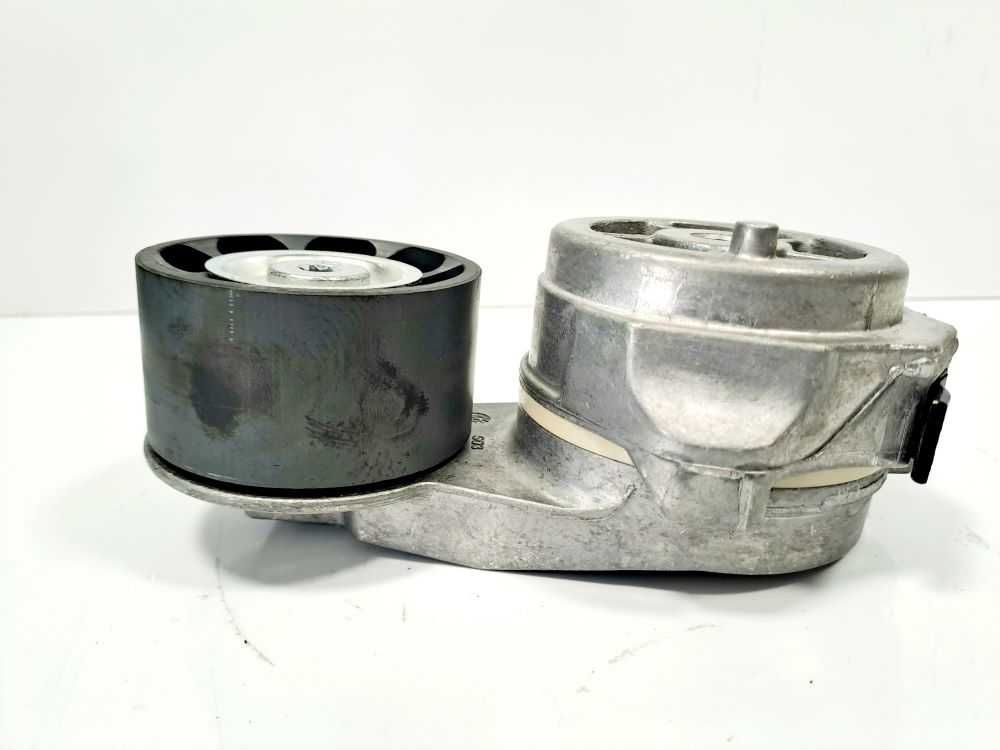 RE170084 Napinacz paska John Deere