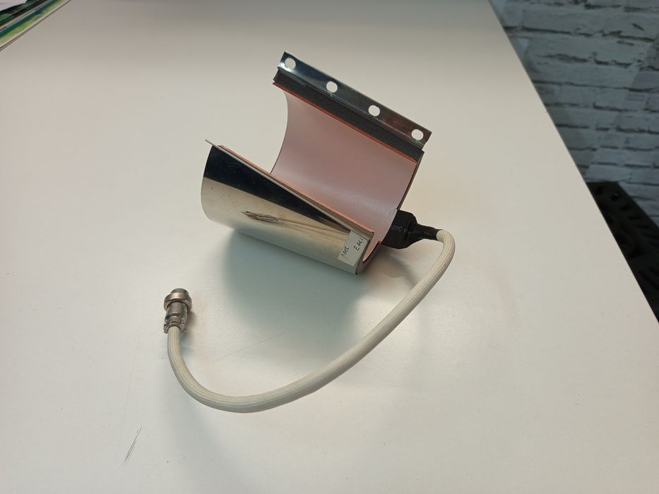 Obejma element grzewczy do kubków latte