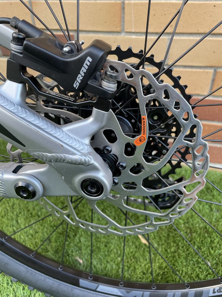 Bicicleta Transition Sentinel (como nova)