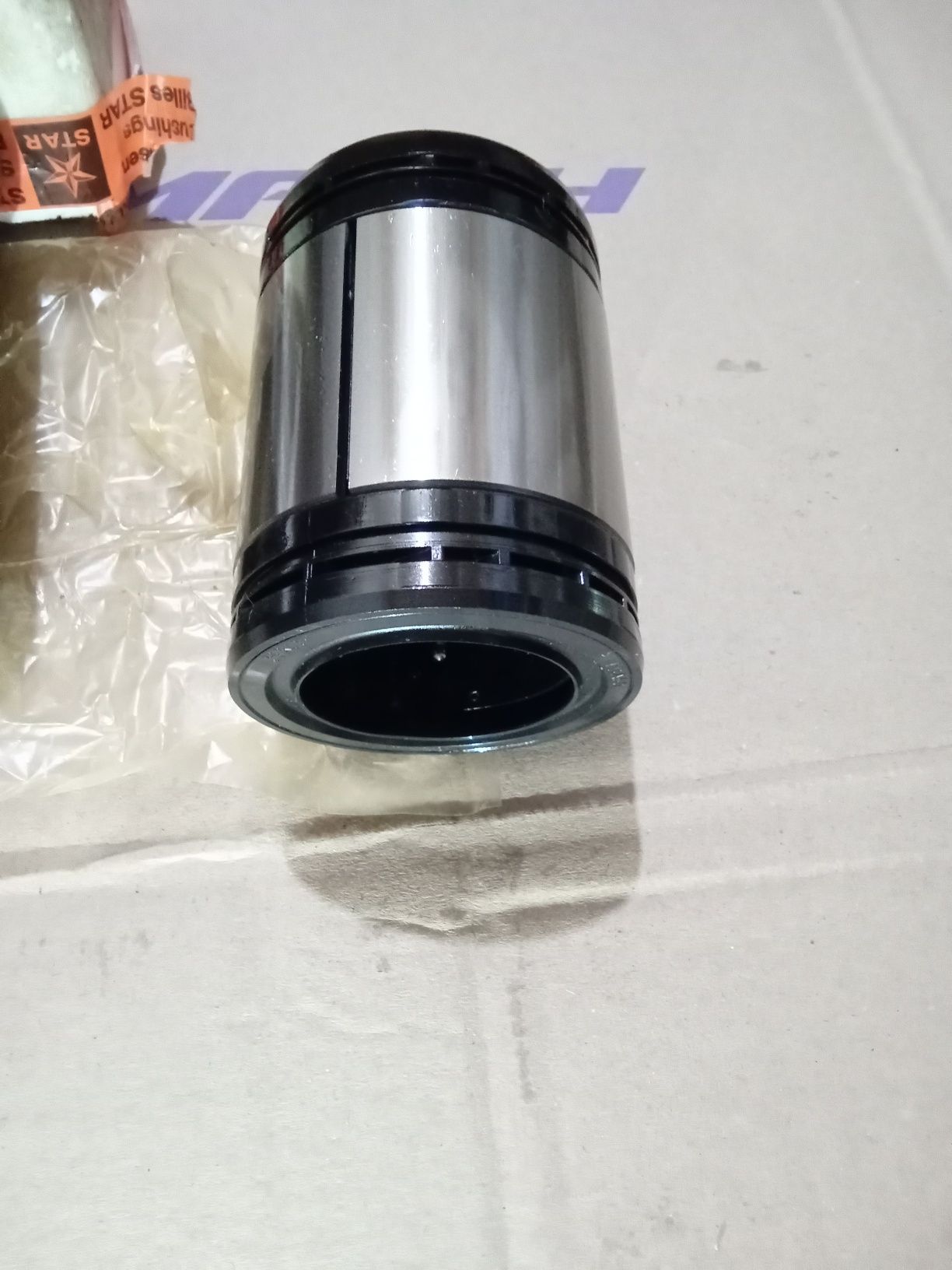 Линейный подшипник SKF LBA 25-2LS. LBA50, KH5070.