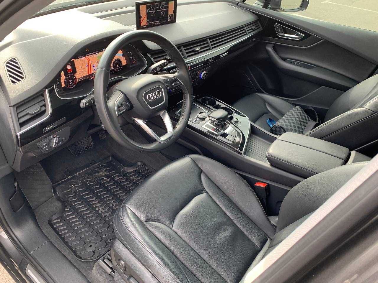 Автомобіль Audi Q7 Premium Plus 2018 року
