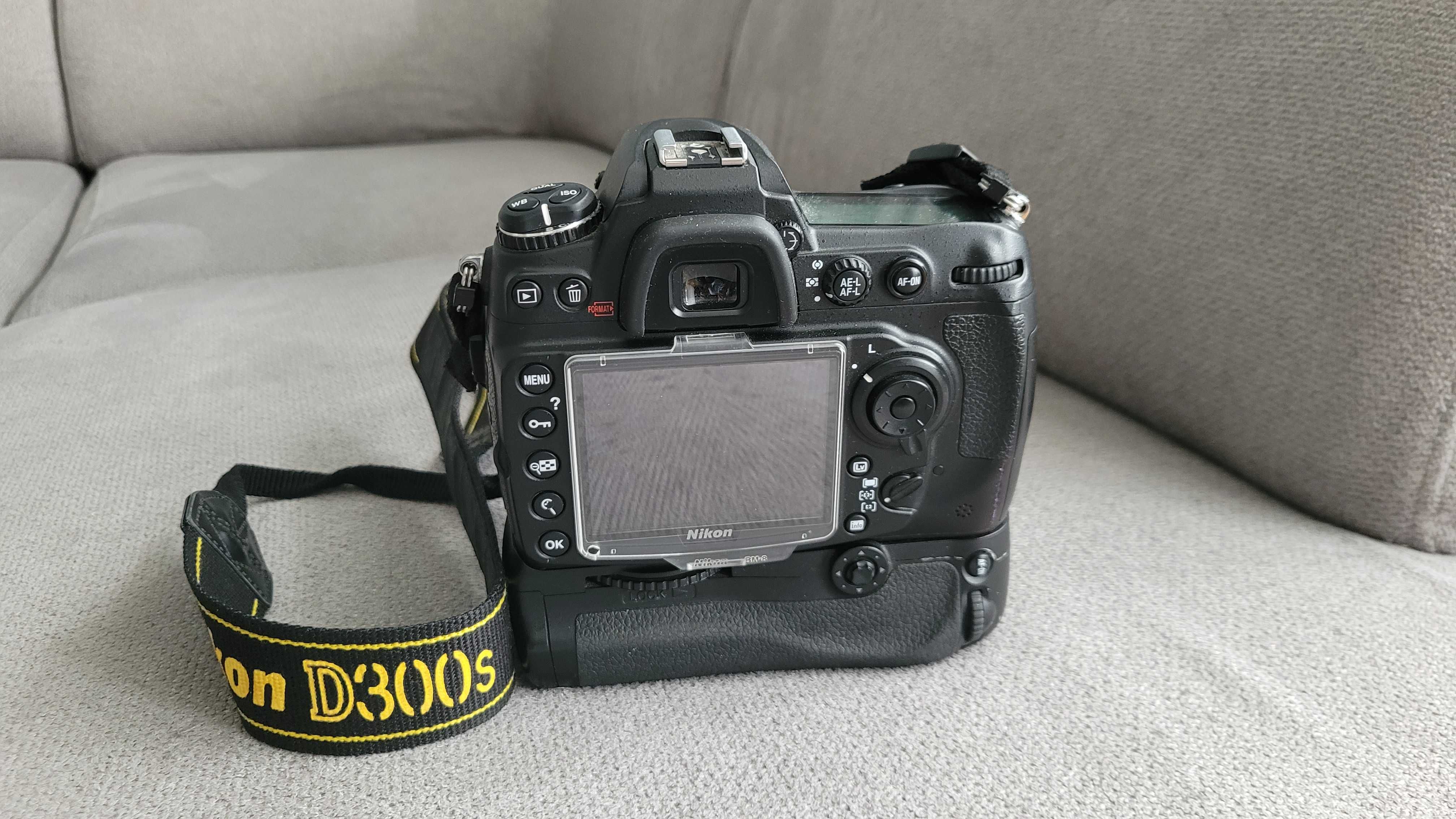 Nikon D300s grip mb-d10