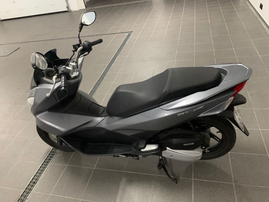 Honda PCX com menos de 5000km