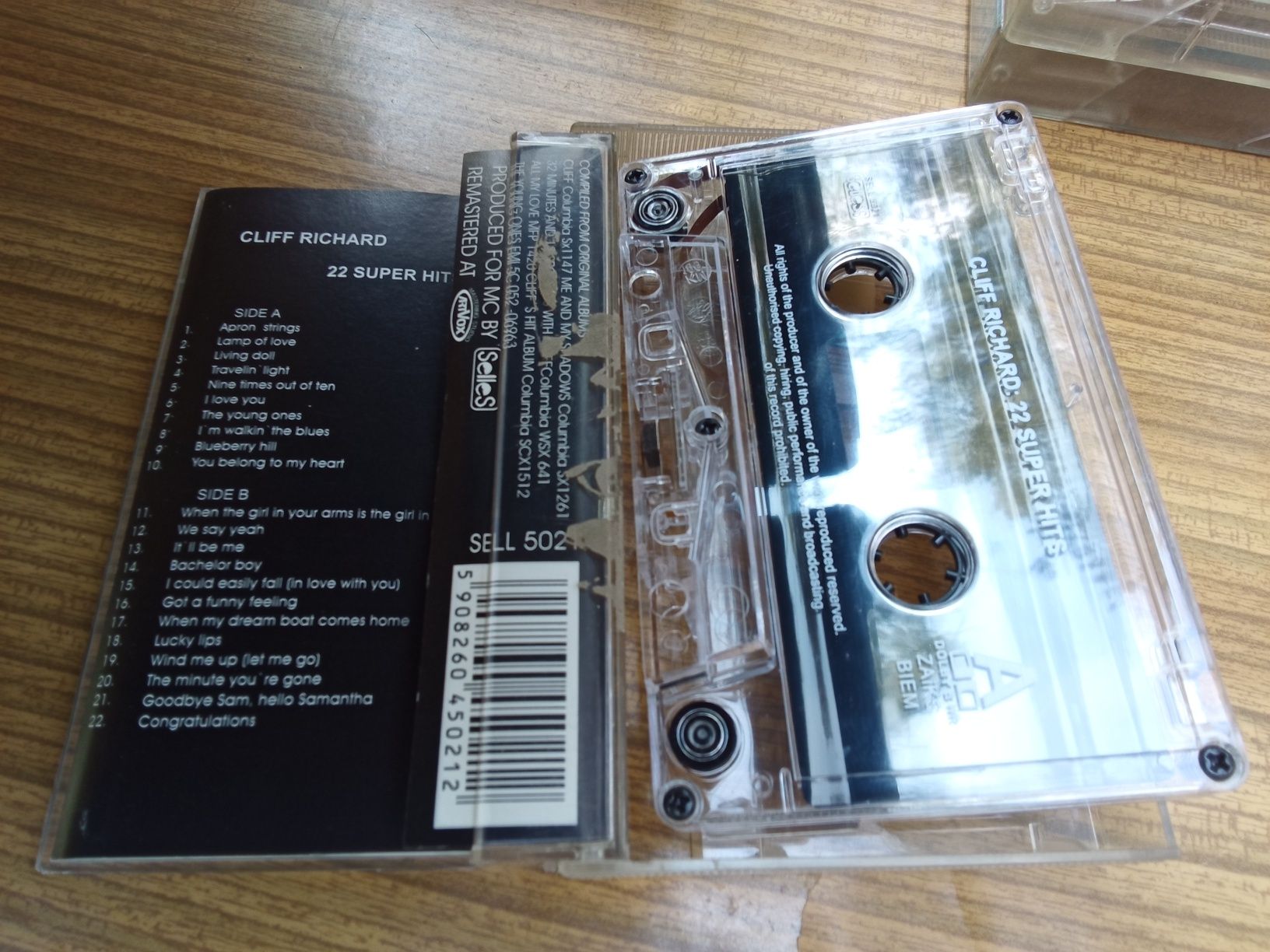 Cliff Richard, 22 Super Hits, kaseta audio