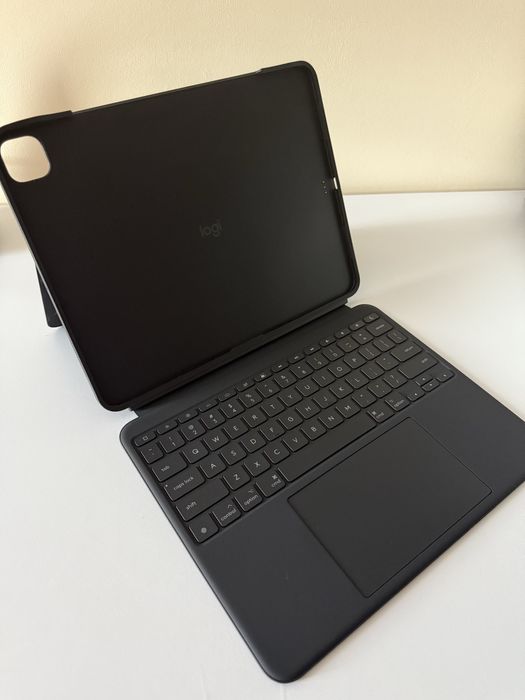 Etui na iPad Pro LOGITECH Combo Touch Czarny Klawiatura