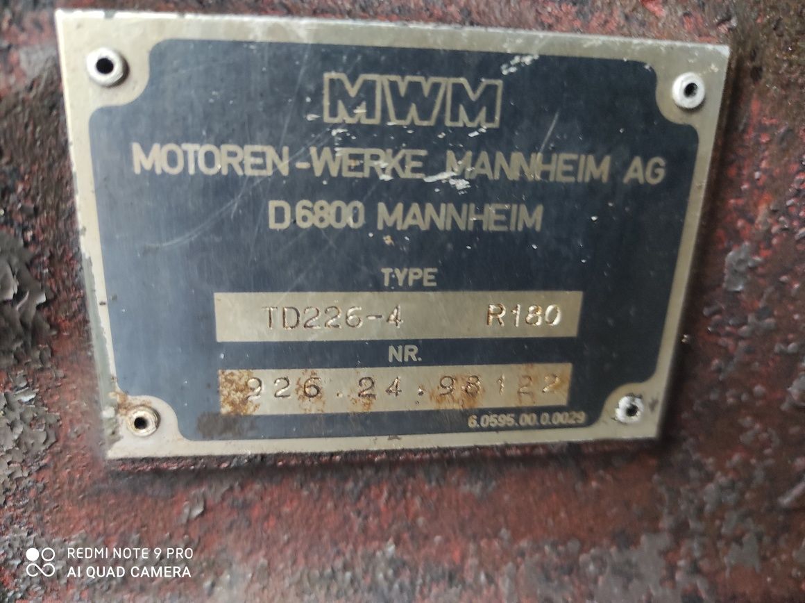 Silnik 4 cyl turbo mwm typ TD226-4 R180 / Renault 103.14/103.54