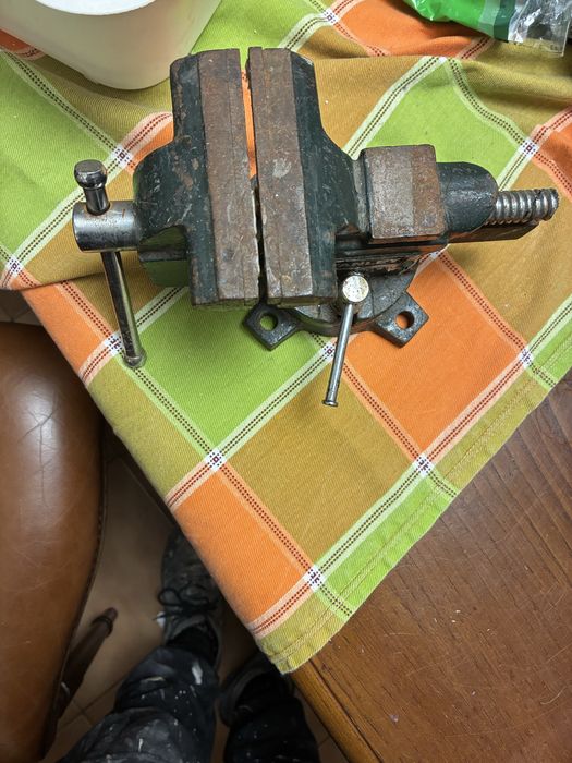 Torno stanley com pouco uso nao se aceita Mb Way