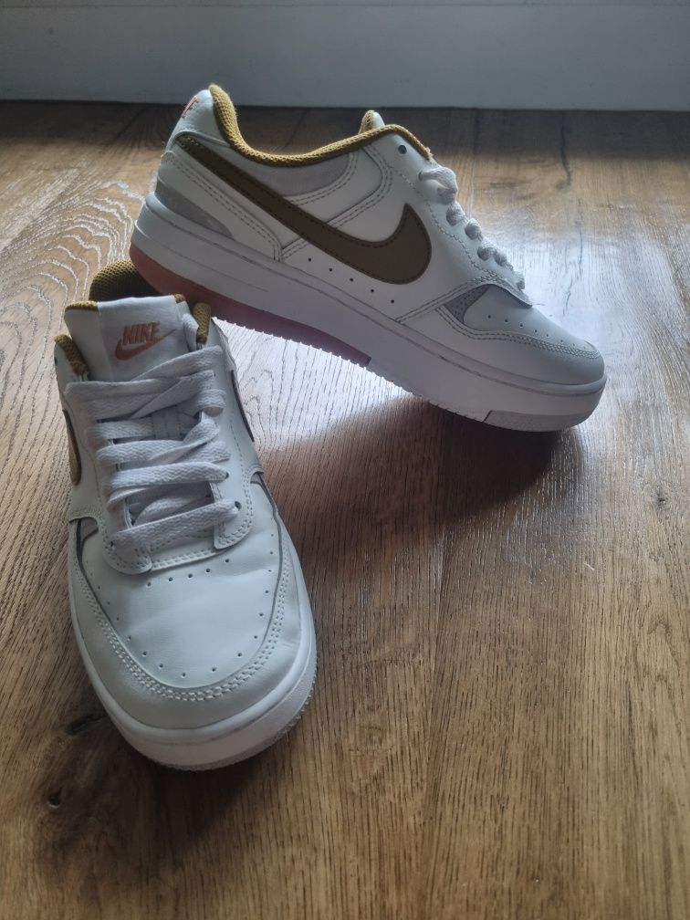 NIKE AIR rozmiar 38