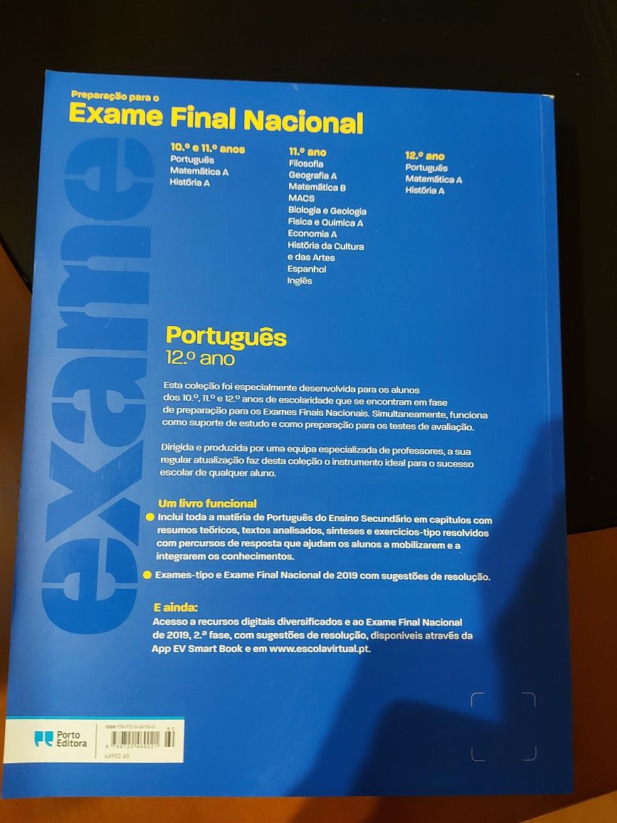 Vendo  livro preparação para exames Nacionais 12 ano Português