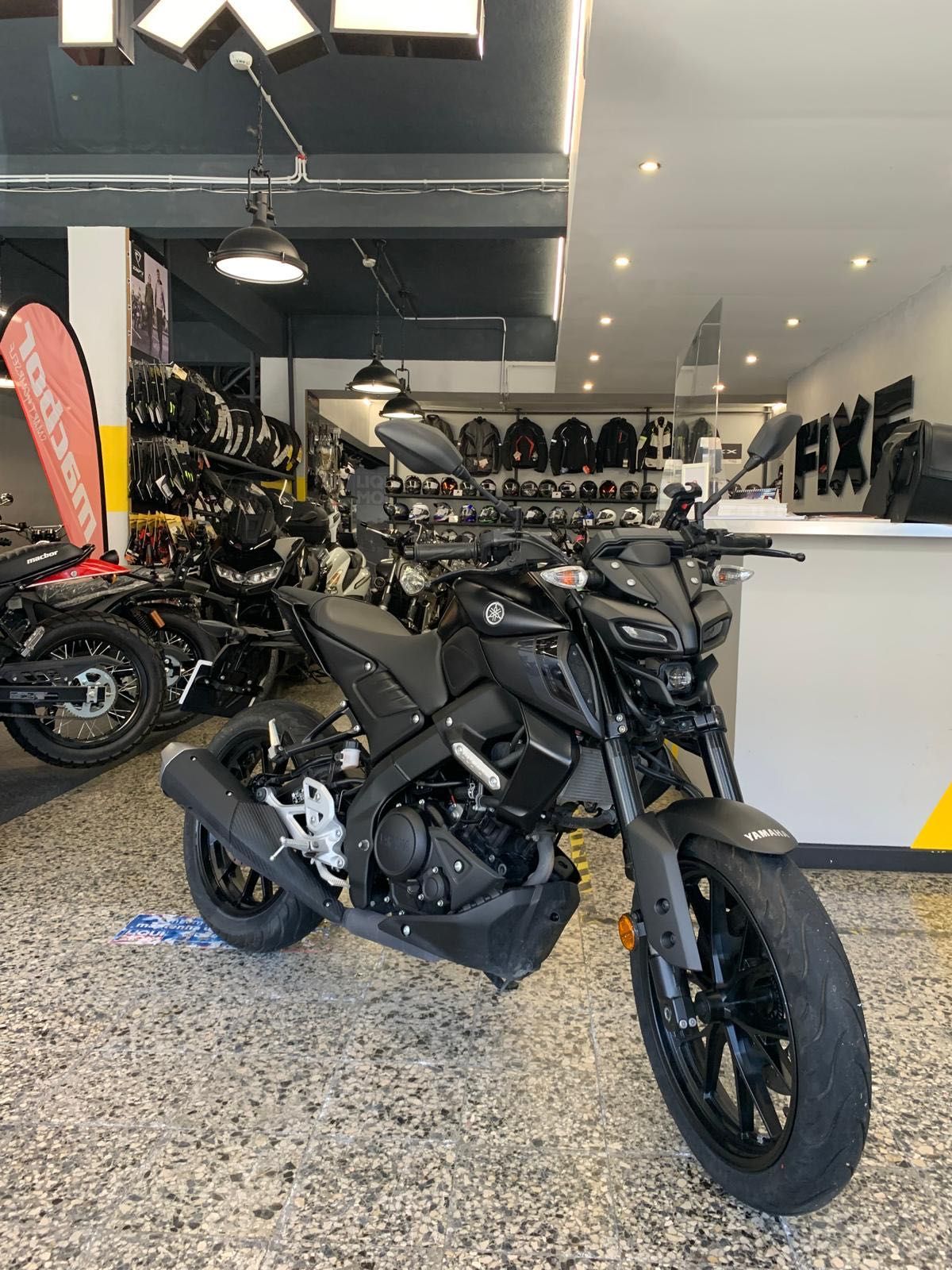 Yamaha MT 125 de 2023 como Nova 4790 Kms Garantia Fabrica