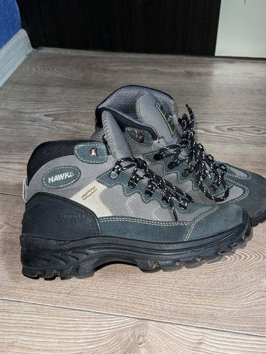 Черевики  бренду Hawks Outdoors.