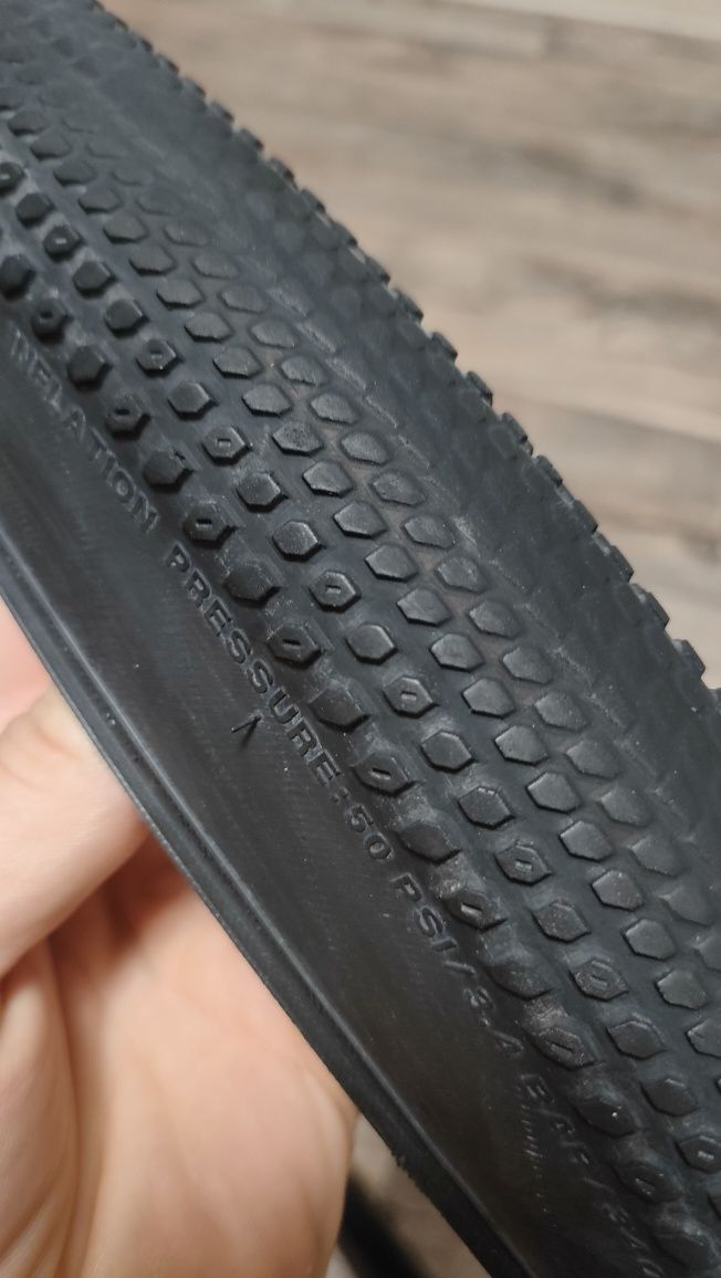 Покришка Bontrager GR1 Expert 700x40C (28 дюймів)