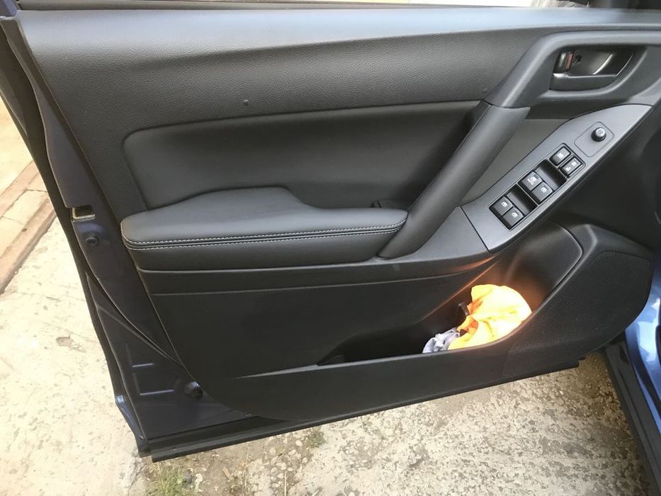 Чохол підлокотника Subaru Forester SJ/S13