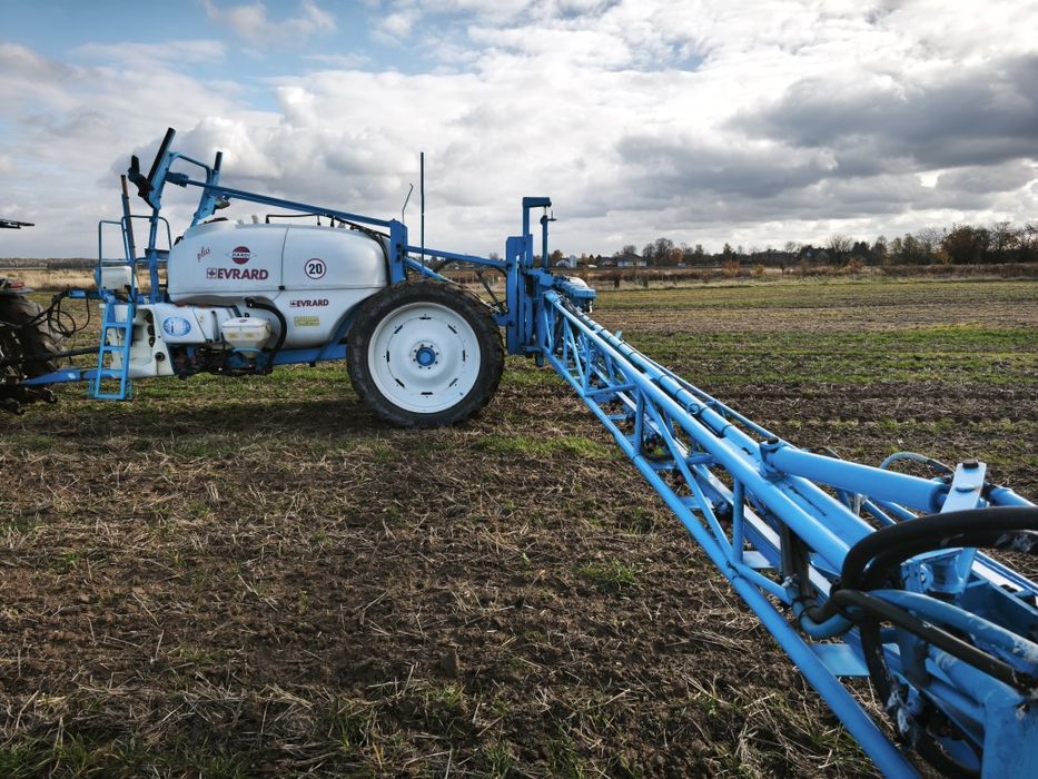 Opryskiwacz Evrard Hardi Meteor 3400l 28m