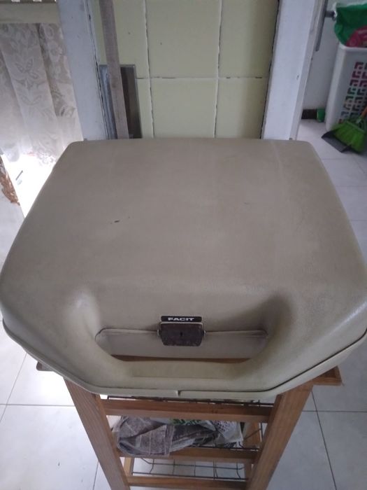 Máquina de escrever e de calcular