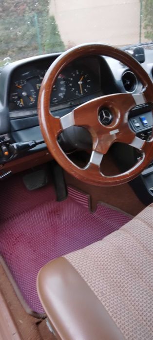 Mercedes Benz 123 250 benzyna