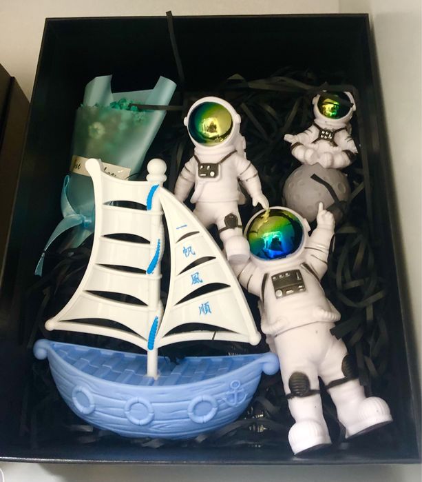 Подарунковий набір космонавтів