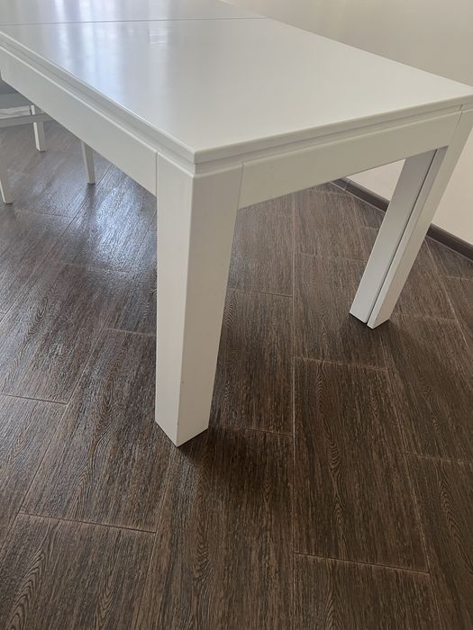 Розкладний кухонний стіл