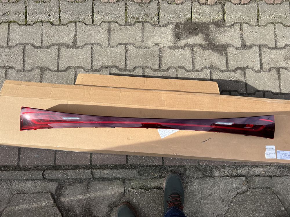 Lampa tyl blenda Mercedes EQE V295