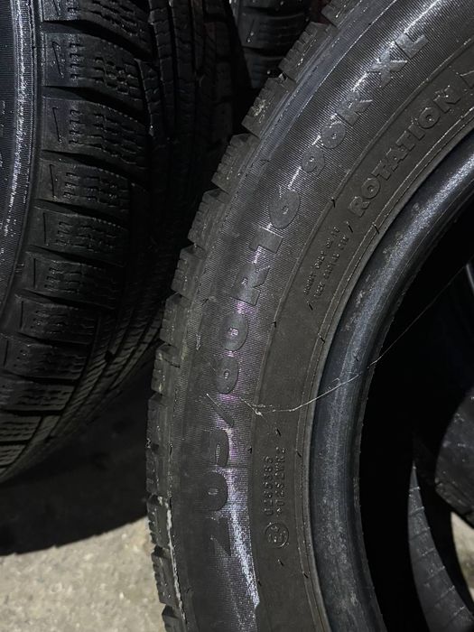 Продам зимнюю резину 205/60/16