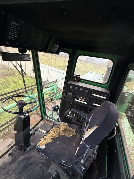 Комбайн Дон 1500