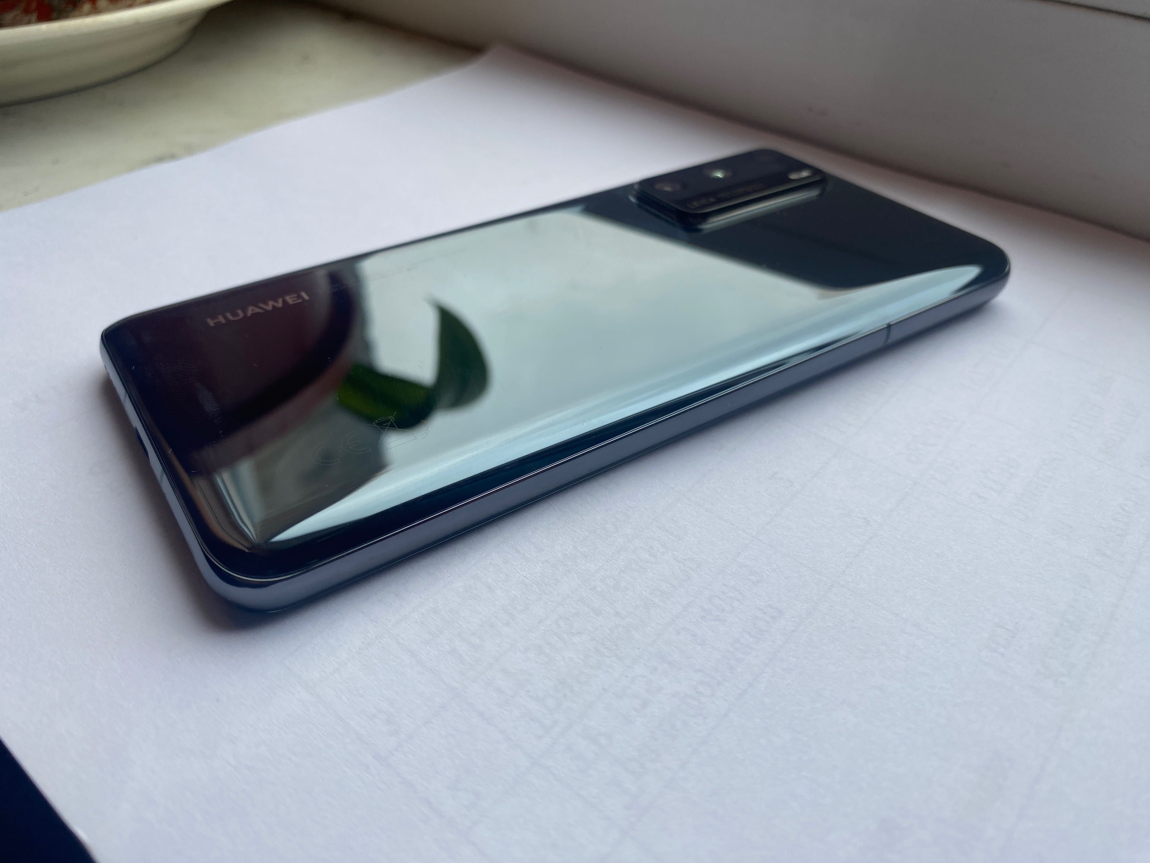 Huawei P40 8-128 оригінал як новий
