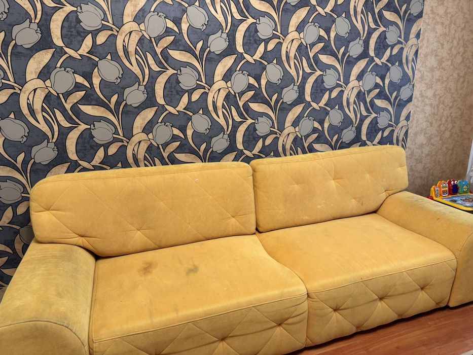 Диван гостевой,удобный,но есть некоторые неполадки