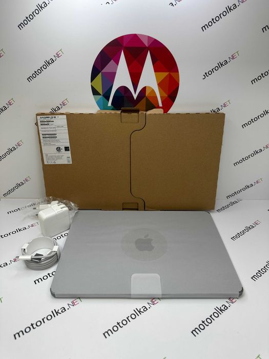 MacBook Air 13,6 M2 8CPU/8GPU 8RAM 256SSD Space Gray 100% (1 цикл)