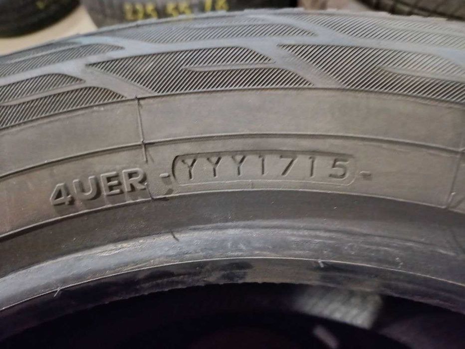 Комплект шин 215/60R17 100T IG55 Yokohama iceGuard stud