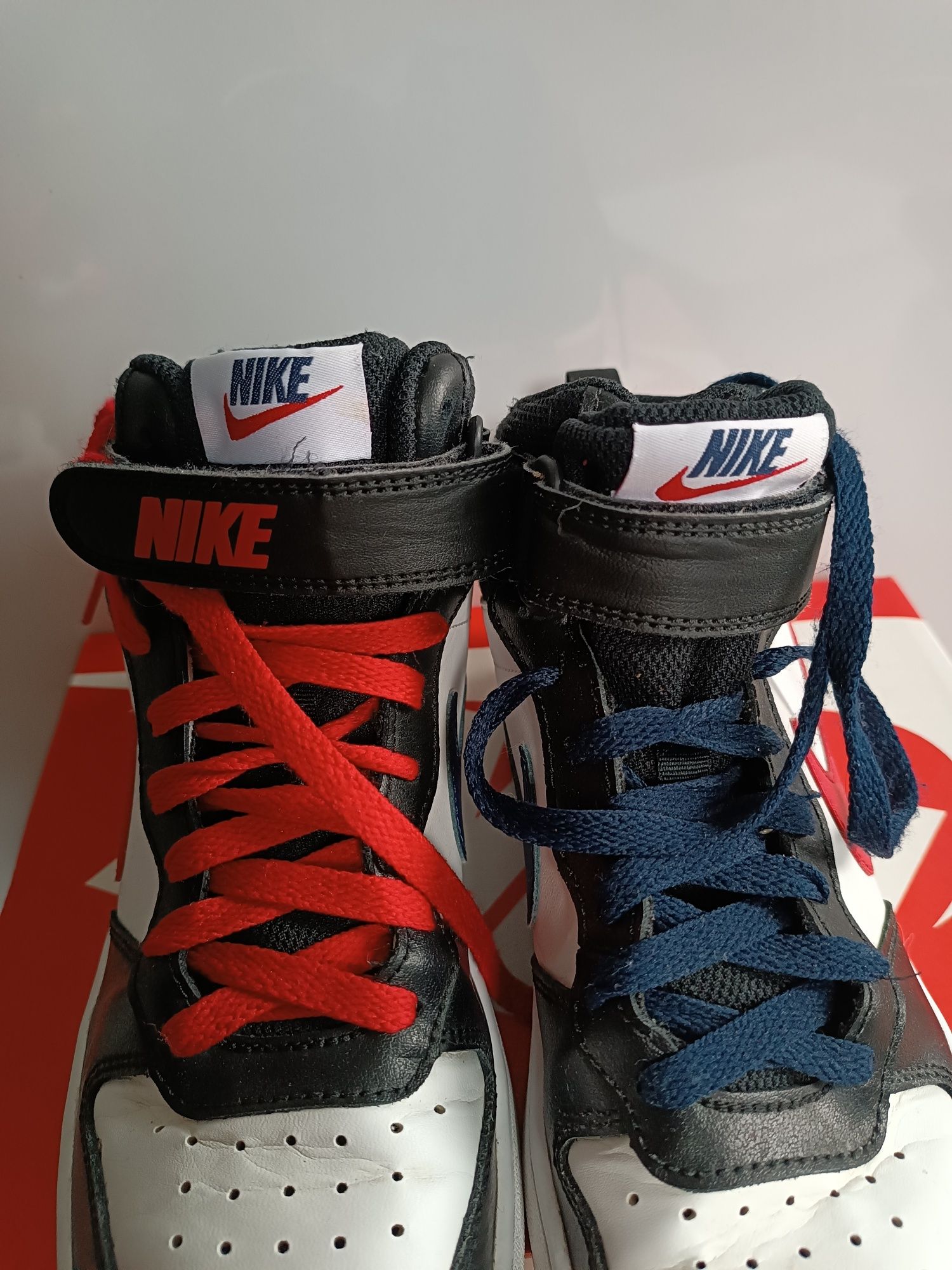 Buty sportowe dla chłopca Nike Court borough 38