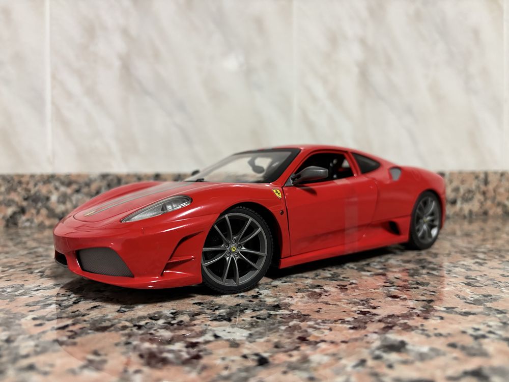 Ferrari 430 Scuderia 1:18 Hot Wheels