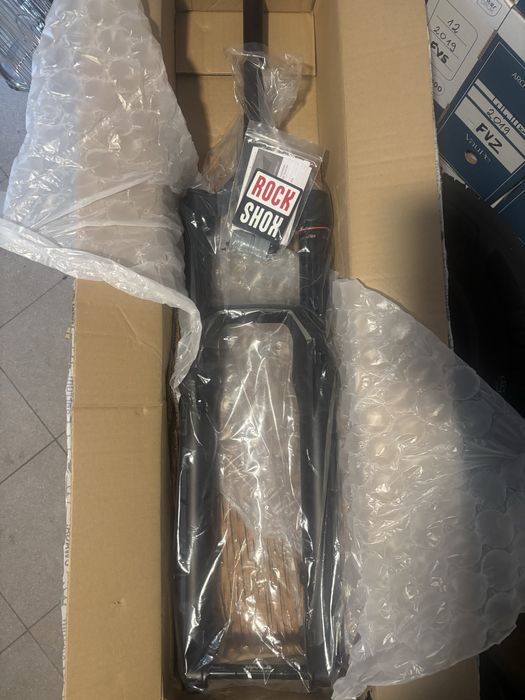 Rock Shox ZEB 29”