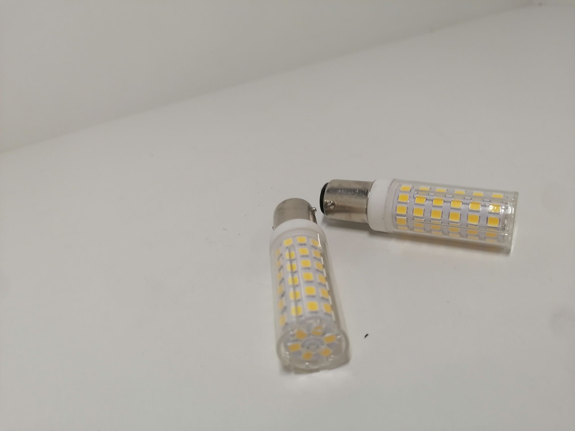 Żarówki LED B15D